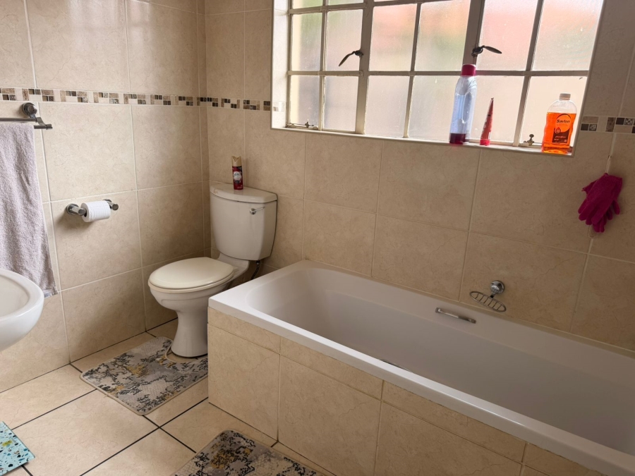 3 Bedroom Property for Sale in Waterkloof North West